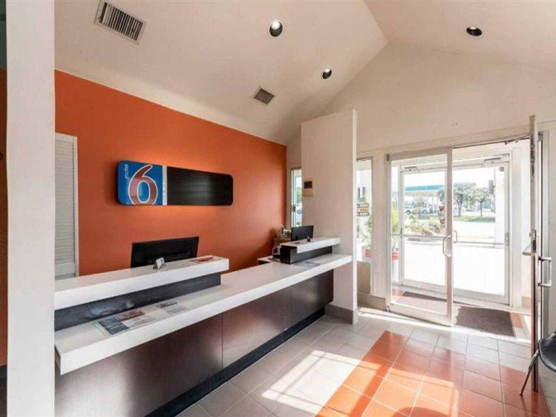 Motel 6 Seguin Tx ภายนอก รูปภาพ