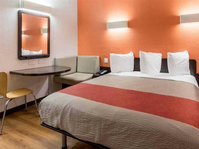 Motel 6 Seguin Tx ภายนอก รูปภาพ