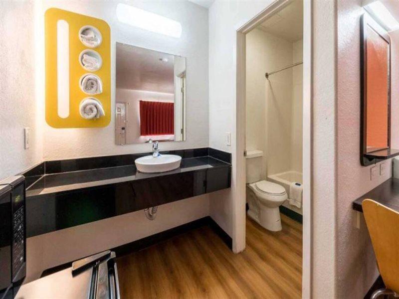 Motel 6 Seguin Tx ภายนอก รูปภาพ