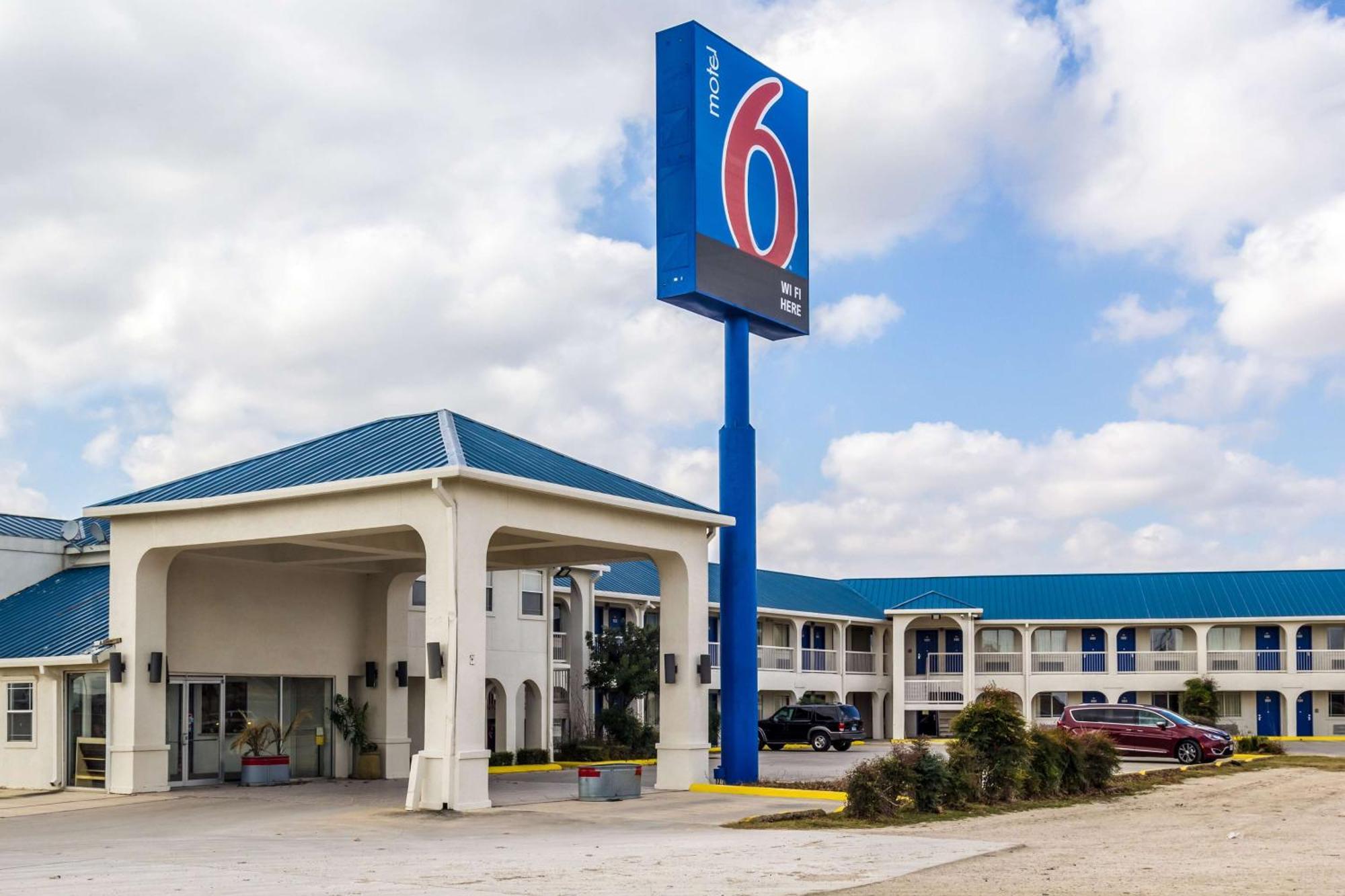 Motel 6 Seguin Tx ภายนอก รูปภาพ