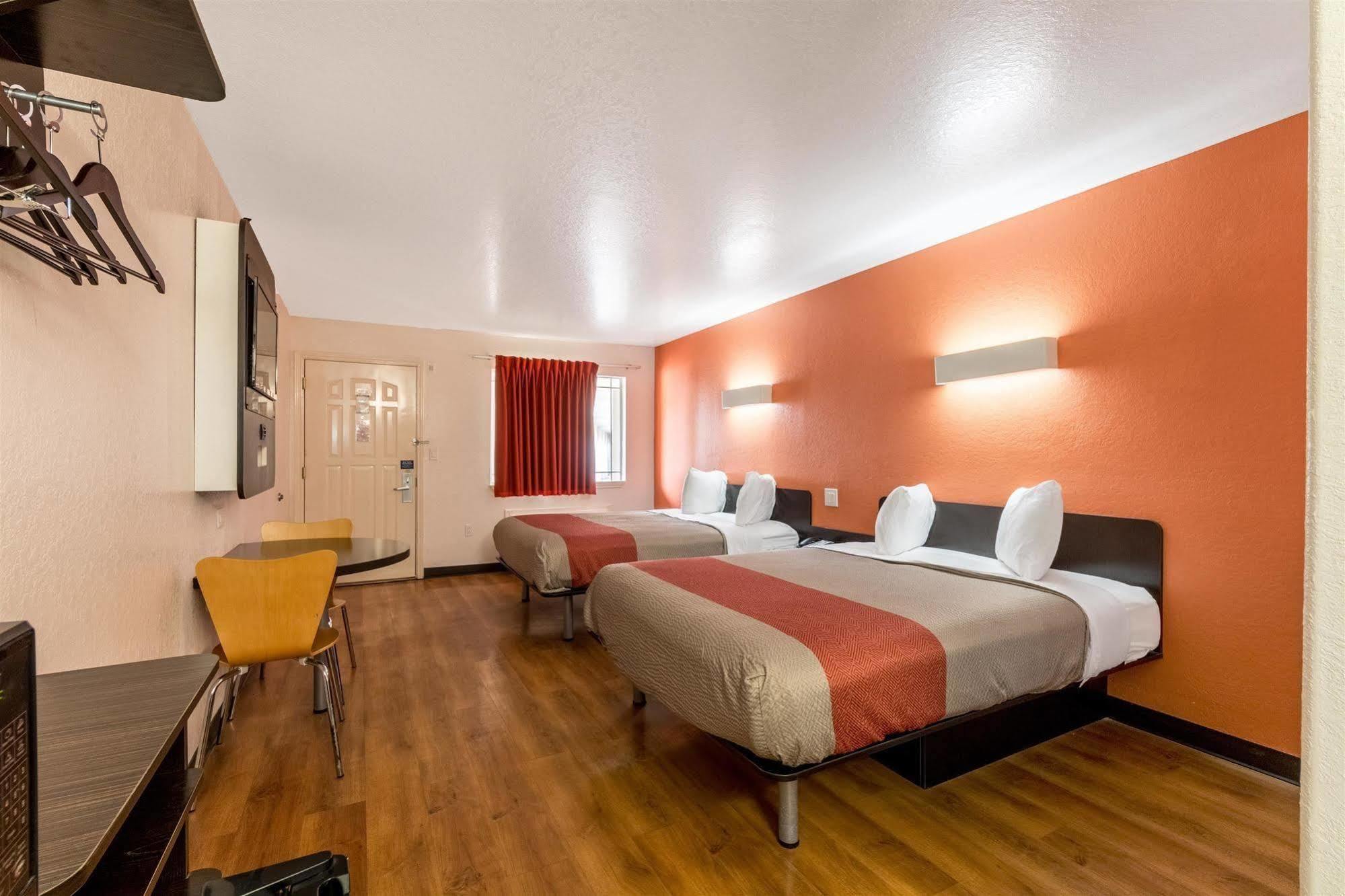 Motel 6 Seguin Tx ภายนอก รูปภาพ