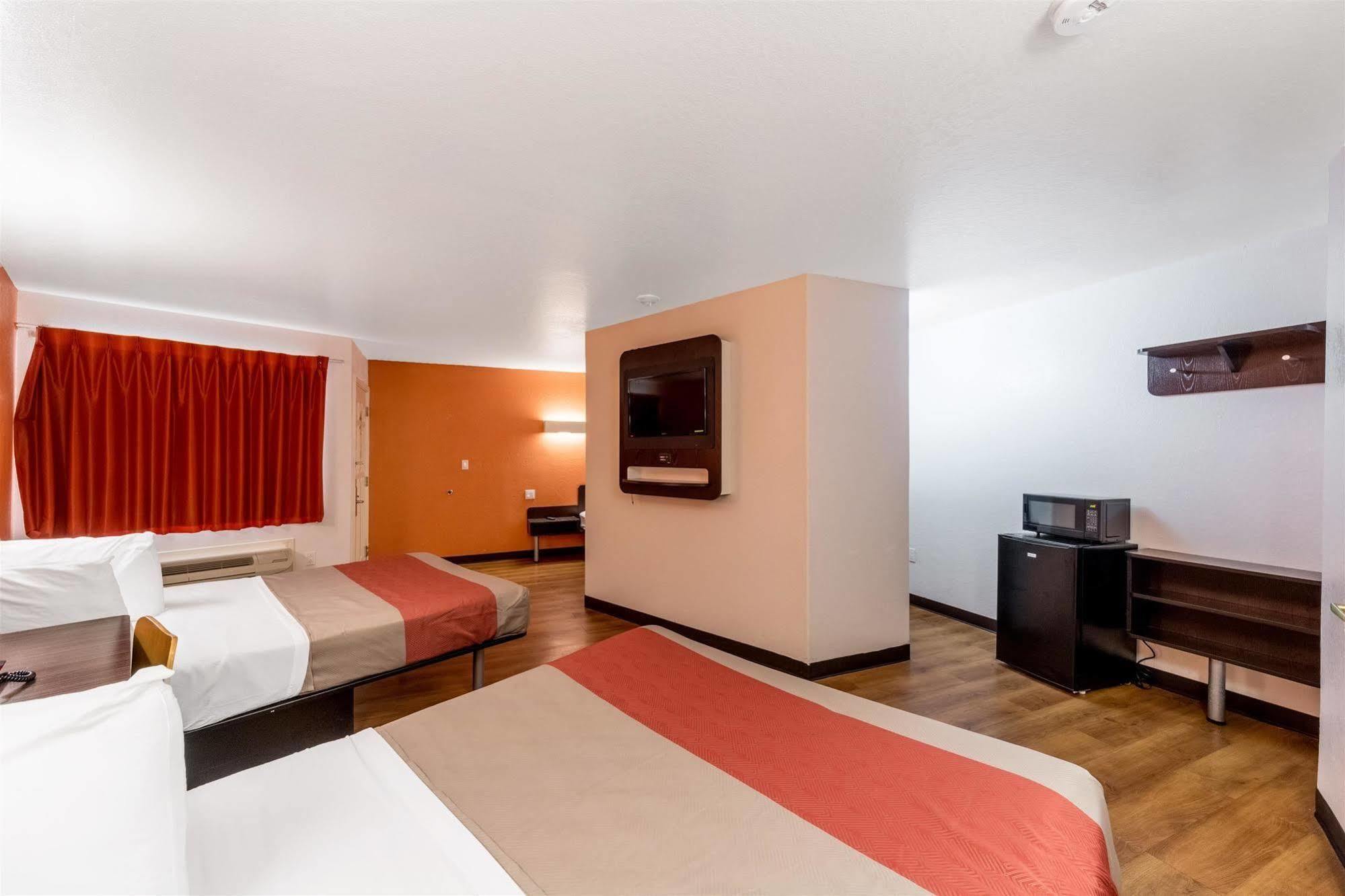 Motel 6 Seguin Tx ภายนอก รูปภาพ