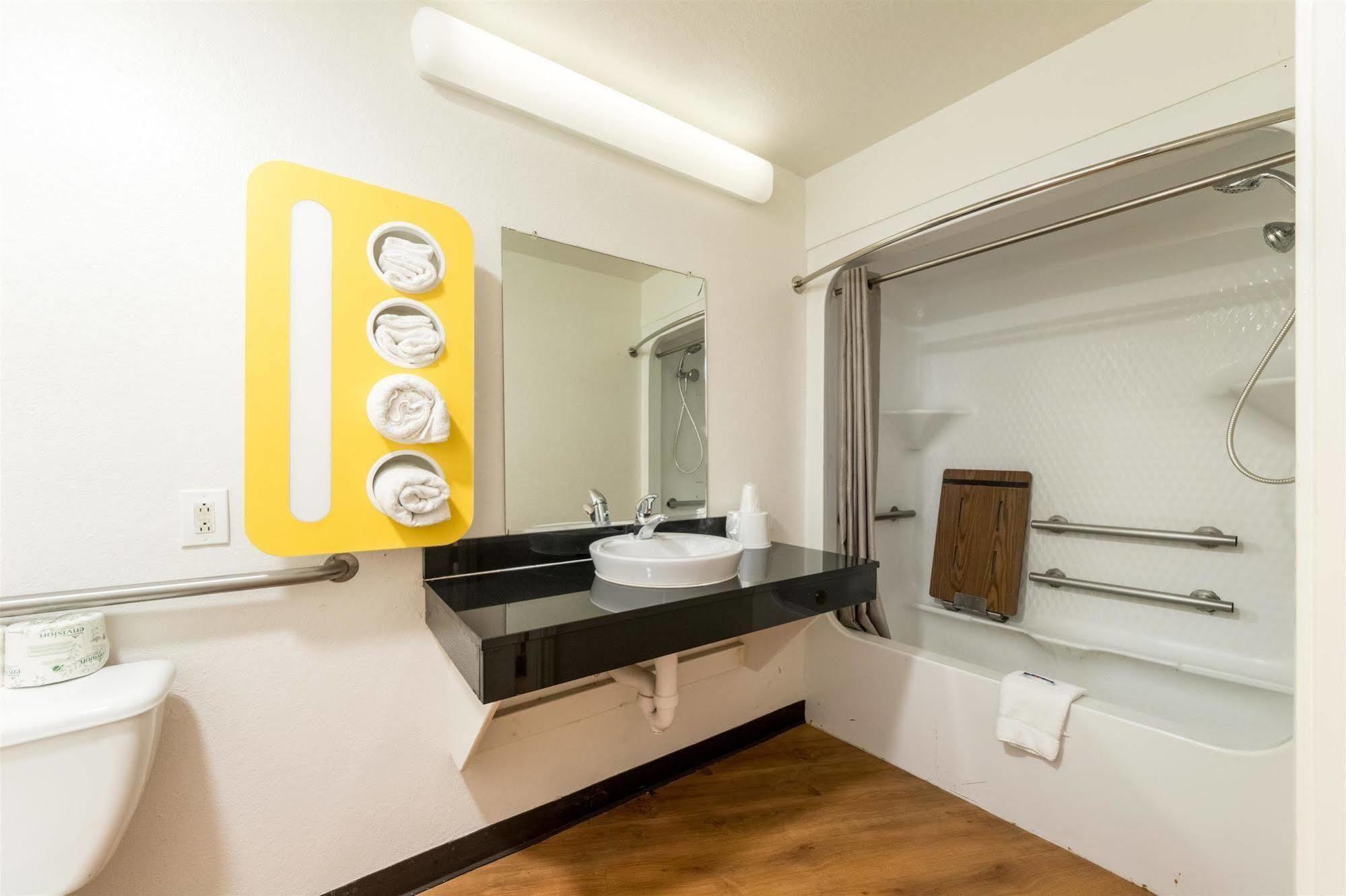 Motel 6 Seguin Tx ภายนอก รูปภาพ